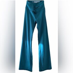 Victoria’s Secret Green Leggings Bundle Small Flare & Classic